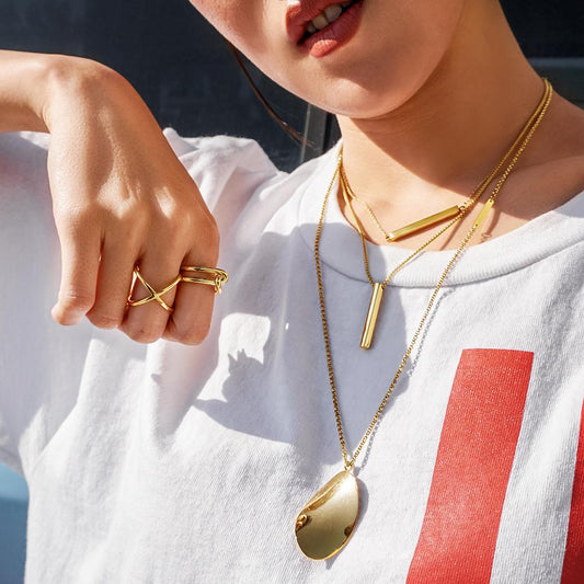 Stylish Gold Skinny Crisscross Band Ring