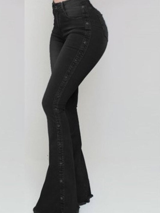 LateurGo High waist casual retro jeans for women featuring stylish side metal buttons.