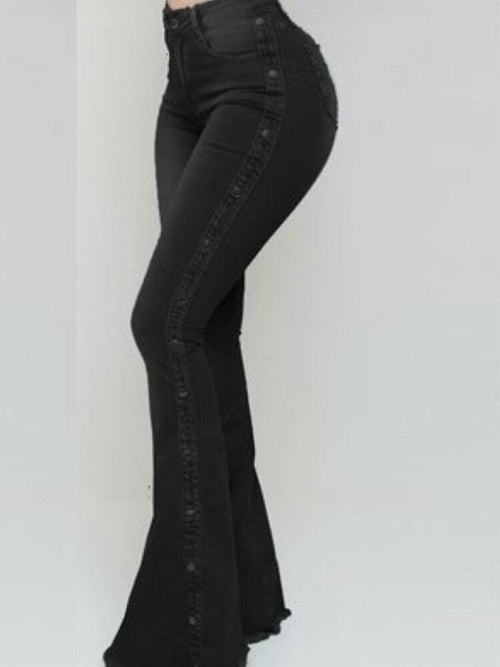 LateurGo High waist casual retro jeans for women featuring stylish side metal buttons.