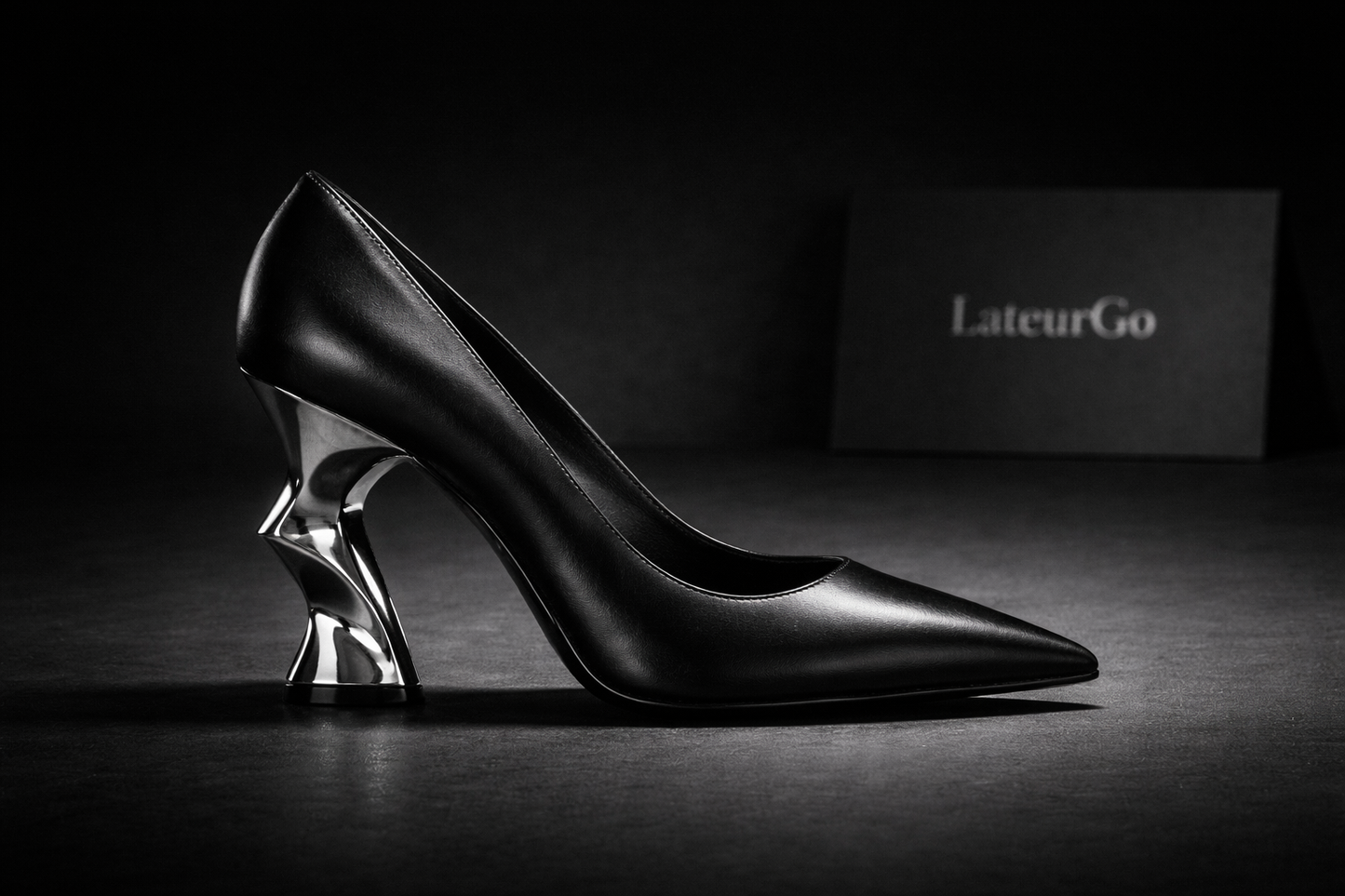 Architectural side profile of Noir Atelier™ Sculpted Heel in black calfskin by LateurGo.