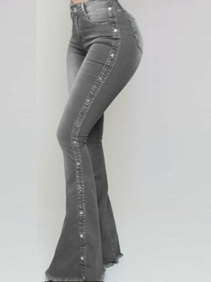 LateurGo High waist casual retro jeans for women featuring stylish side metal buttons.