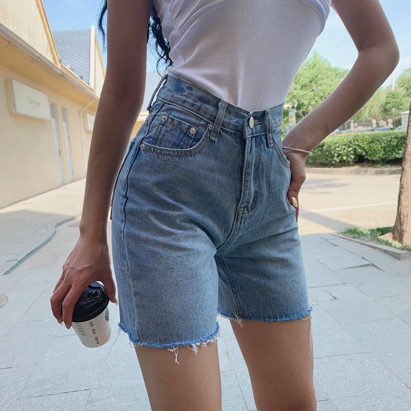 LateurGo High waist slim denim Bermuda shorts for plus size women, showcasing the latest fashion trend