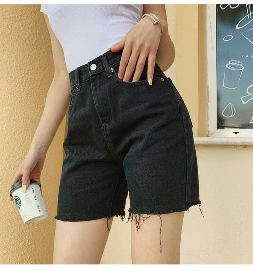 LateurGo High waist slim denim Bermuda shorts for plus size women, showcasing the latest fashion trend
