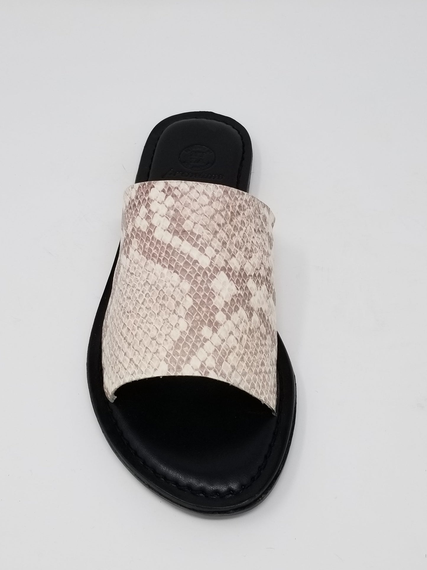 Laguna shoes