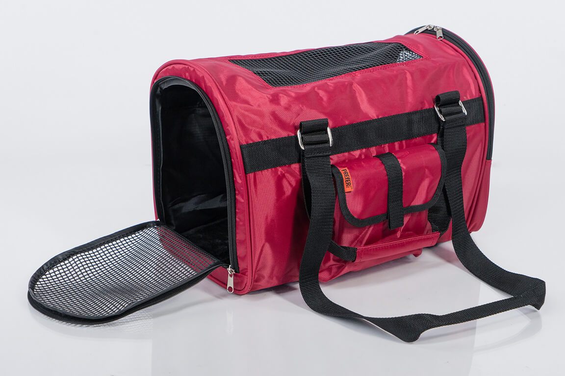 LateurGo jet pet carrier for stylish and safe pet transportation