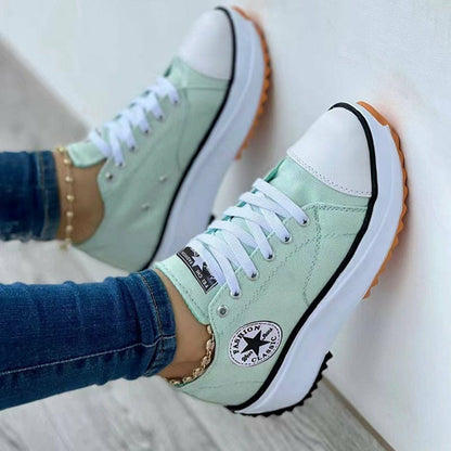 LateurGo Canvas Pattern Flat Lace-Up Sneakers