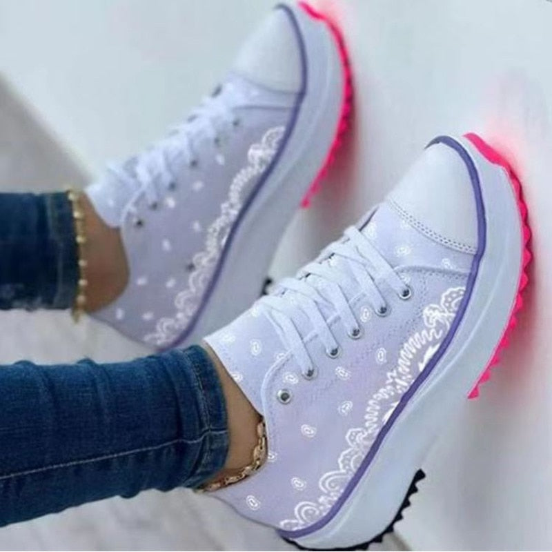 LateurGo Pattern Canvas Women Sneakers