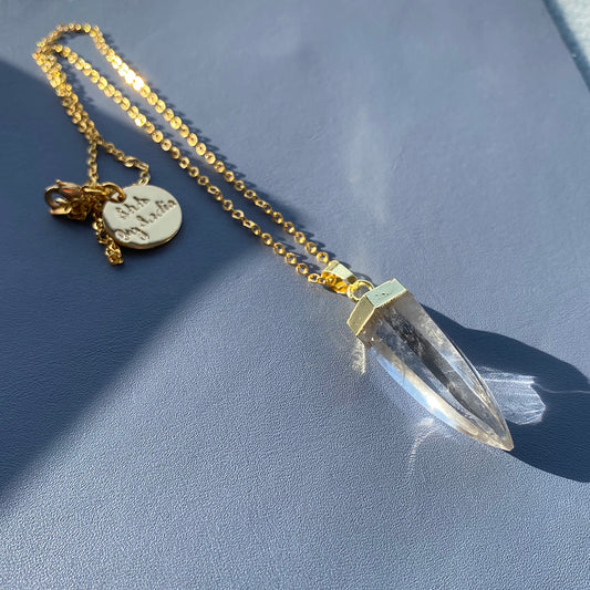 Stylish Glowing Crystal Quartz Necklace