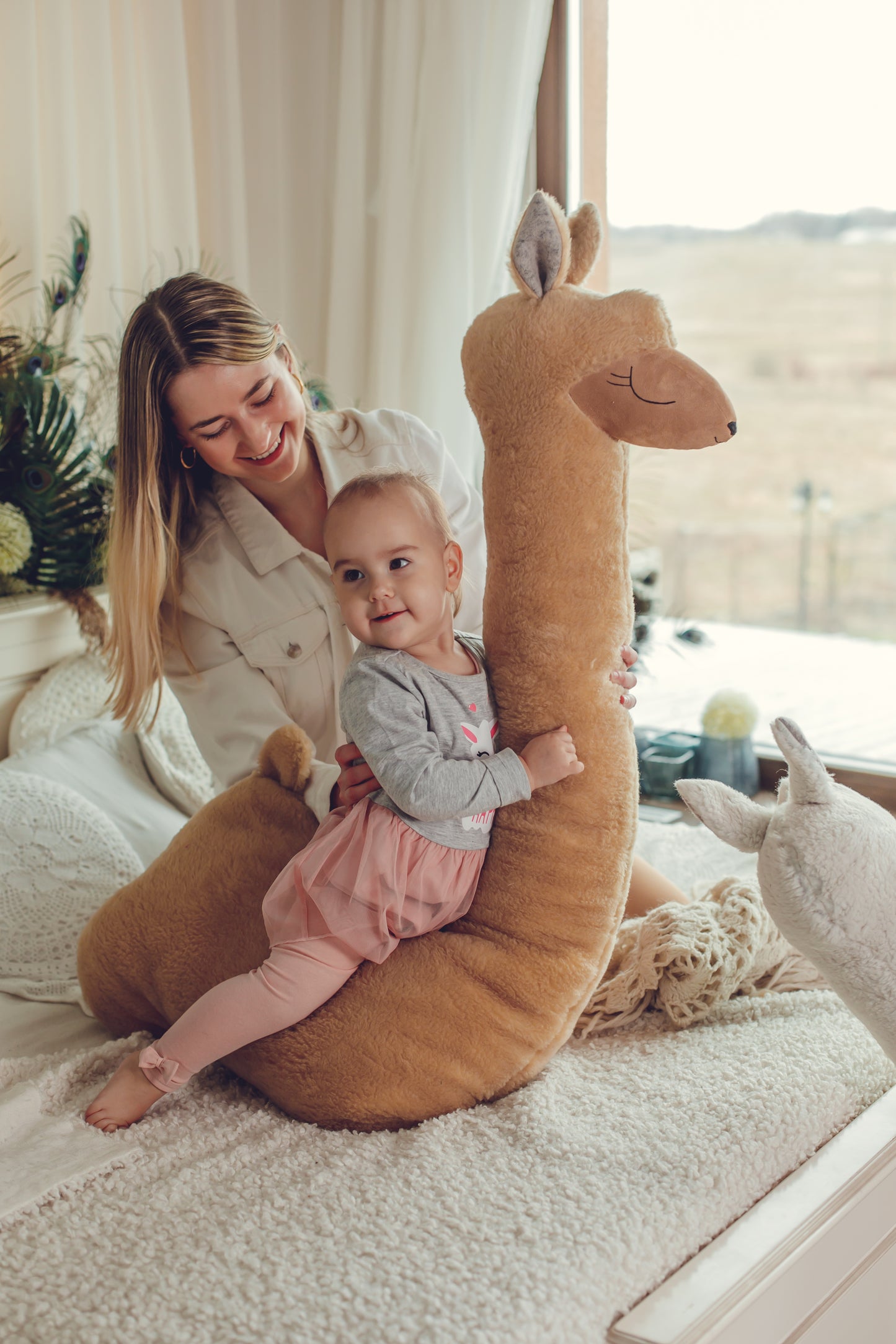 Kids Fun | Giant Plush Toy Alpaca (Rust)