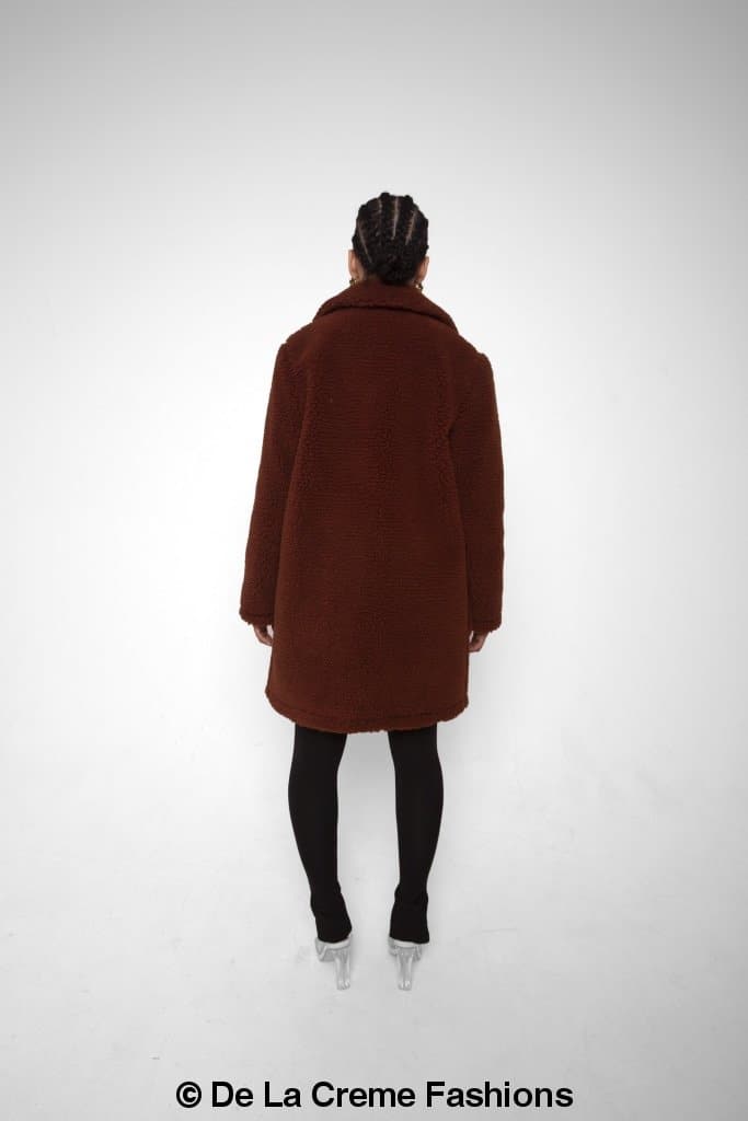 LateurGo Jacqueline oversized teddy coat, perfect for winter warmth and style