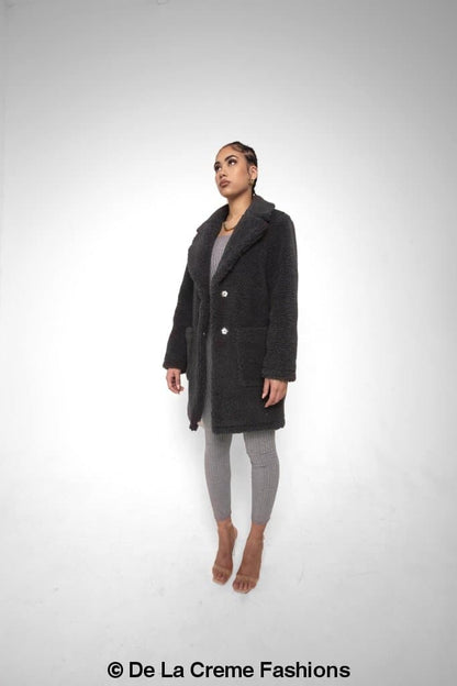 LateurGo Jacqueline oversized teddy coat, perfect for winter warmth and style