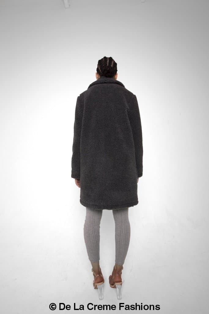 LateurGo Jacqueline oversized teddy coat, perfect for winter warmth and style