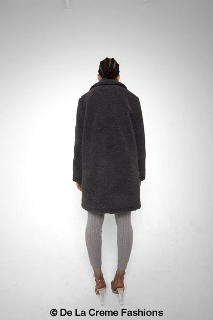 LateurGo Jacqueline oversized teddy coat, perfect for winter warmth and style