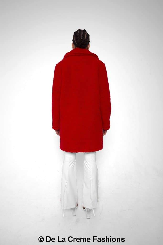 LateurGo Jacqueline oversized teddy coat, perfect for winter warmth and style