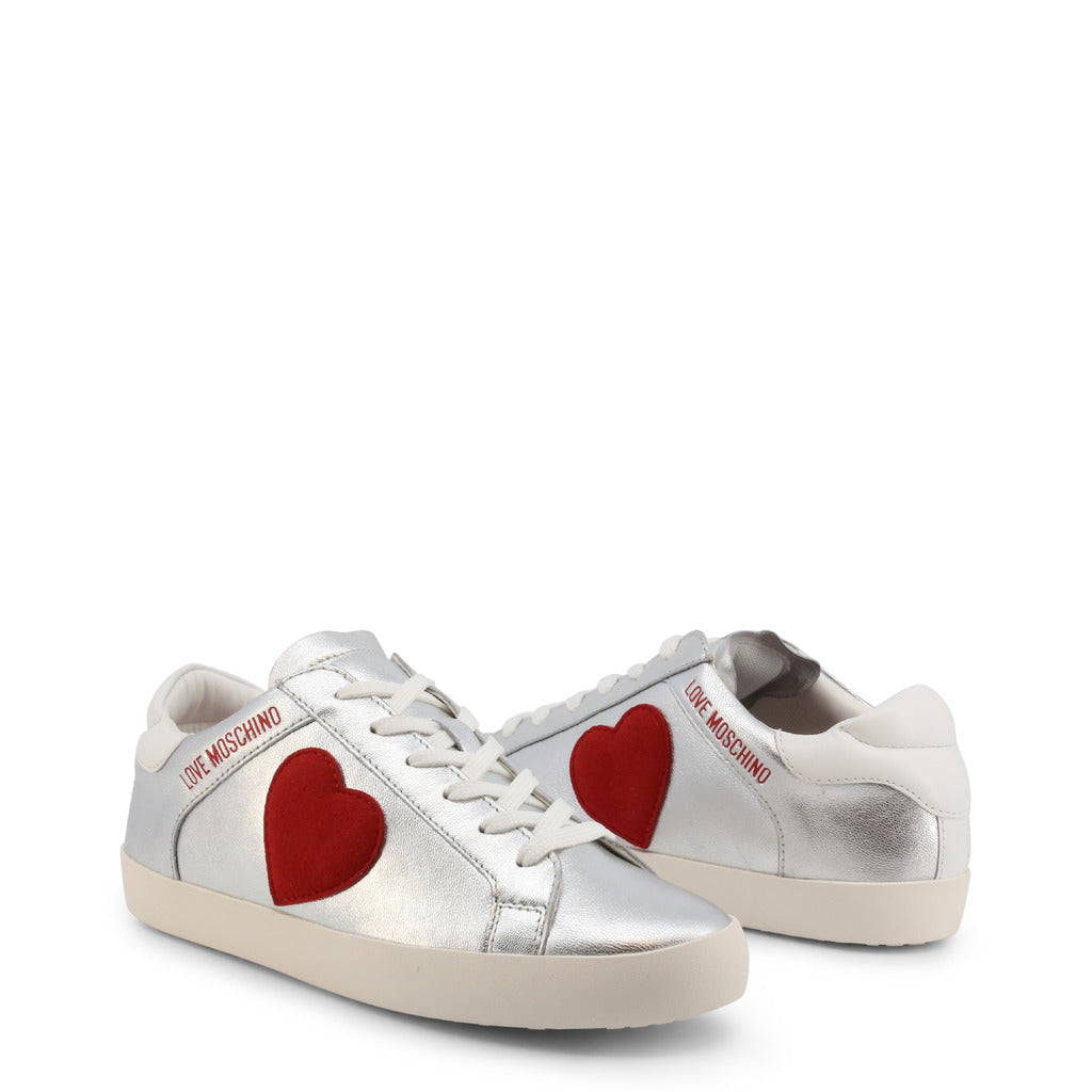 Stylish & Comfortable Silver Heart Sneakers | LateurGo