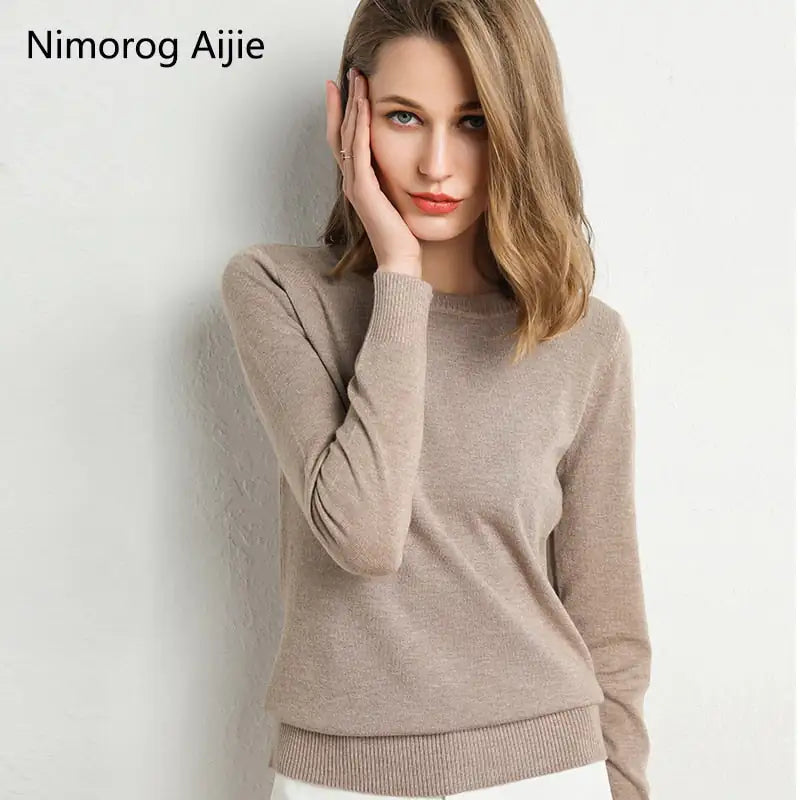 Knitted pullover women sweater